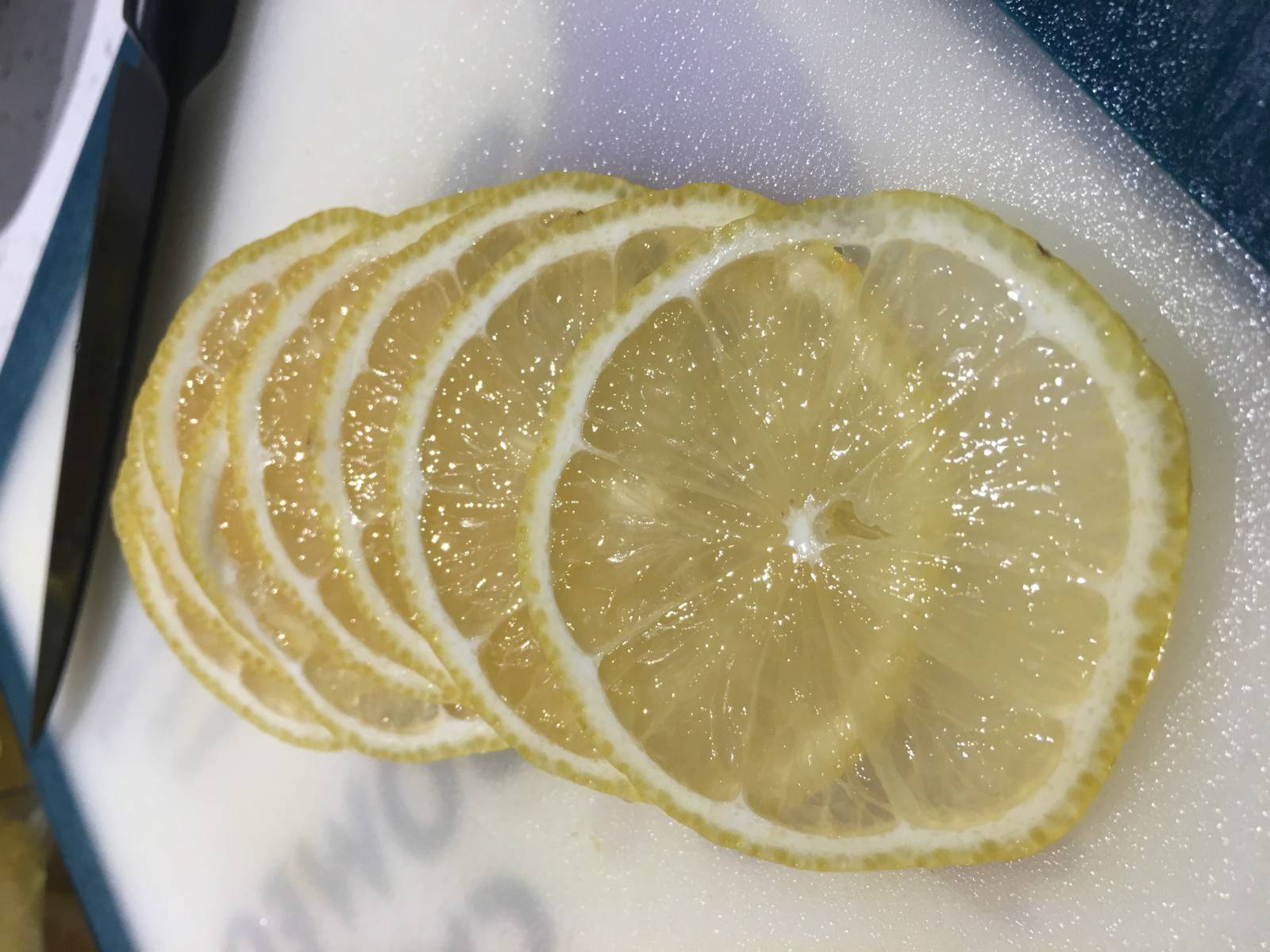 喝柠檬饮料，一种健康与美味的完美结合