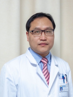 江苏省中医院儿科专家，守护儿童健康的坚实后盾