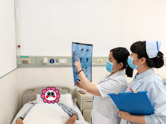 儿科消化科专家门诊，守护儿童健康的坚实屏障