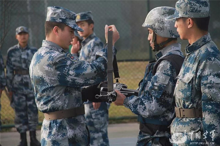 空军战勤人员待遇，认识与理解