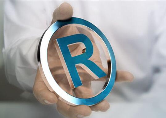注册商标要不要加图案，探讨商标设计的策略与考量