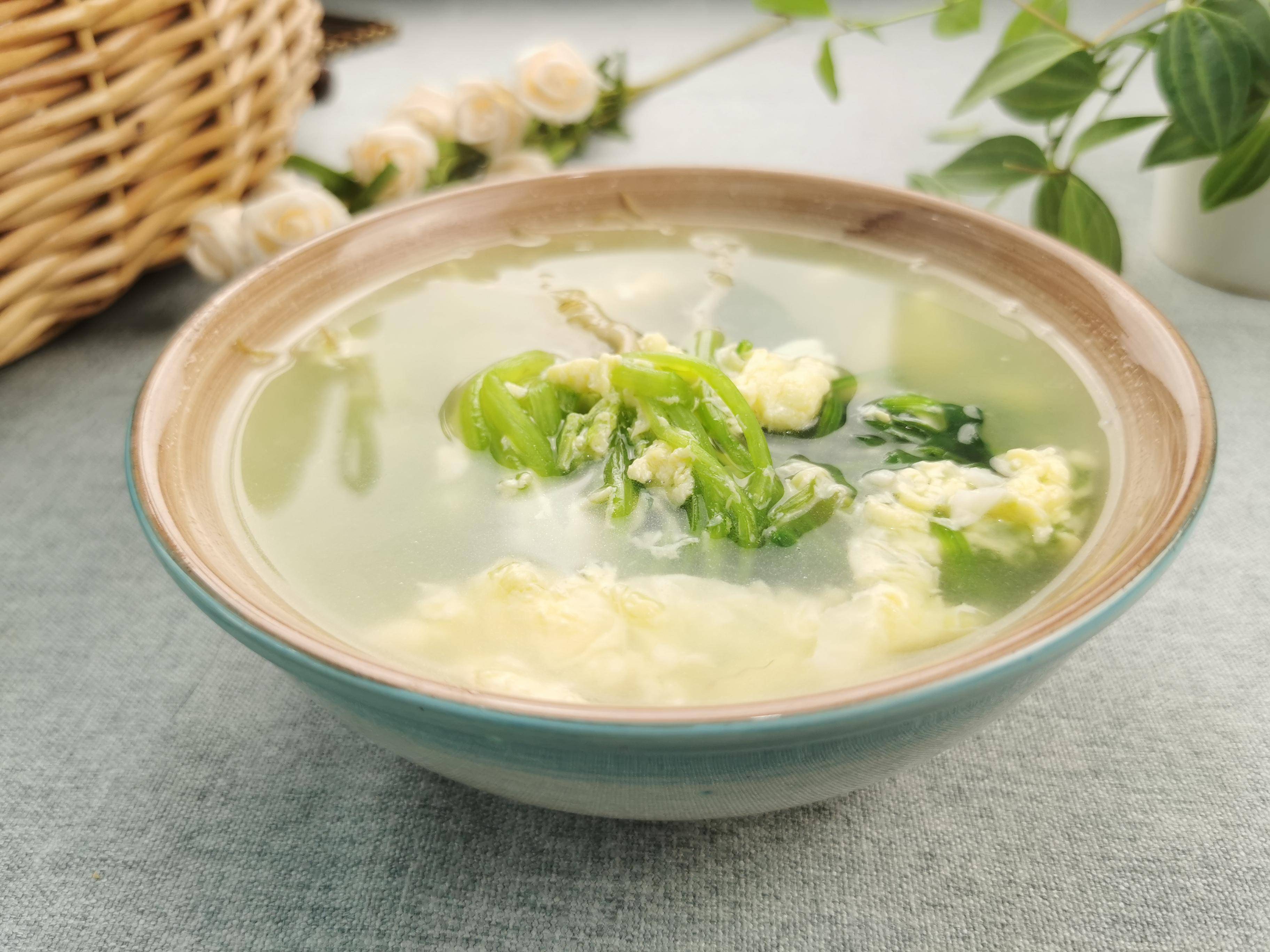 花菜蛋花汤，一道美味佳肴的营养解读