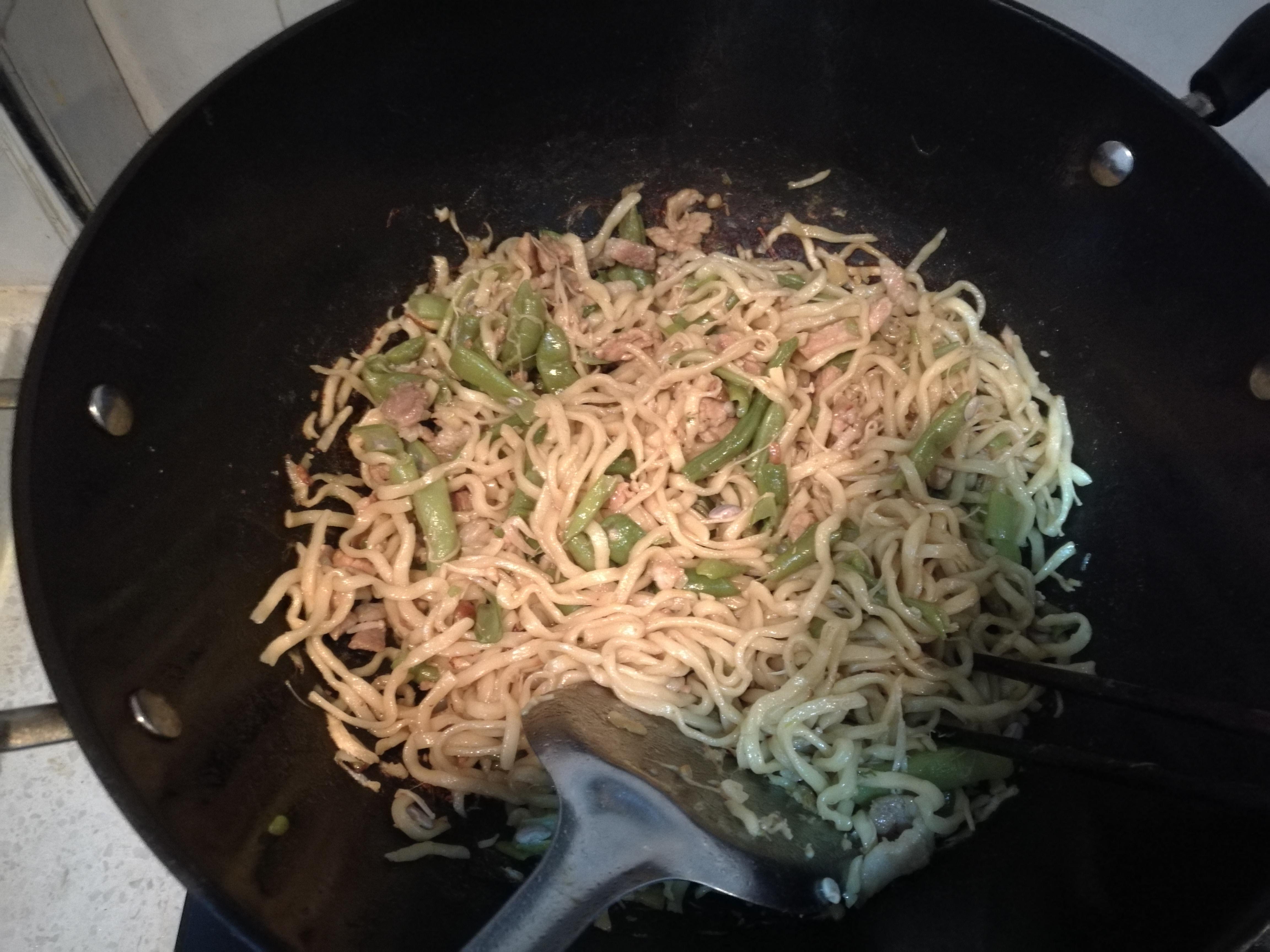 紫菜蛋花汤的做法简单，一道家常美味汤品的轻松呈现