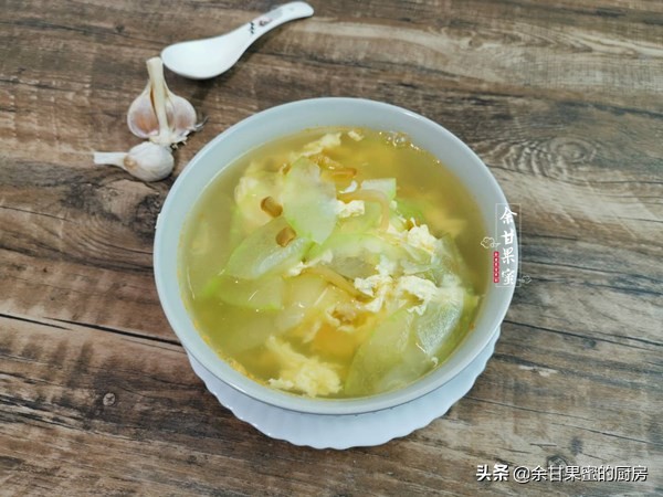 榨菜蛋花汤，一道助力减肥的健康佳肴