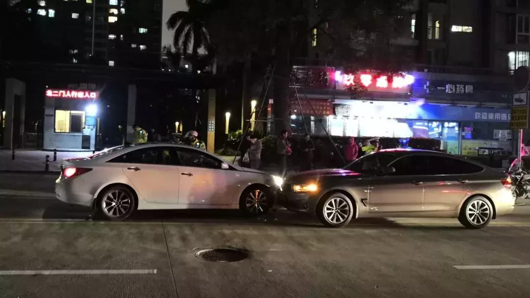 弧形感应自动门，现代建筑的智能通行艺术