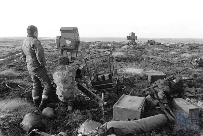 伞兵单兵装备，现代化战争中的关键要素