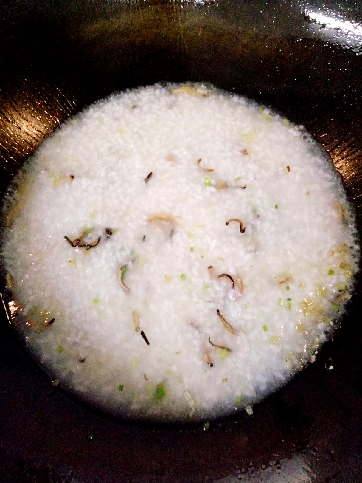 青菜蛋花粥，一道平凡中的美味佳肴