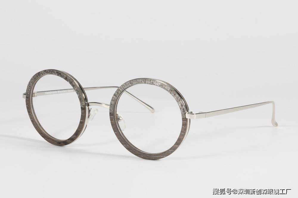 如何区分蓝光眼镜的真假