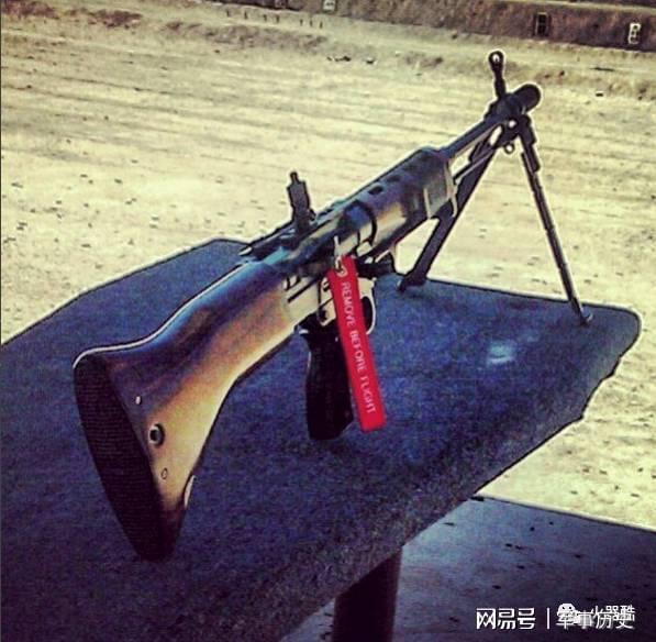 二战中的伞兵机枪，战争中的空中利刃