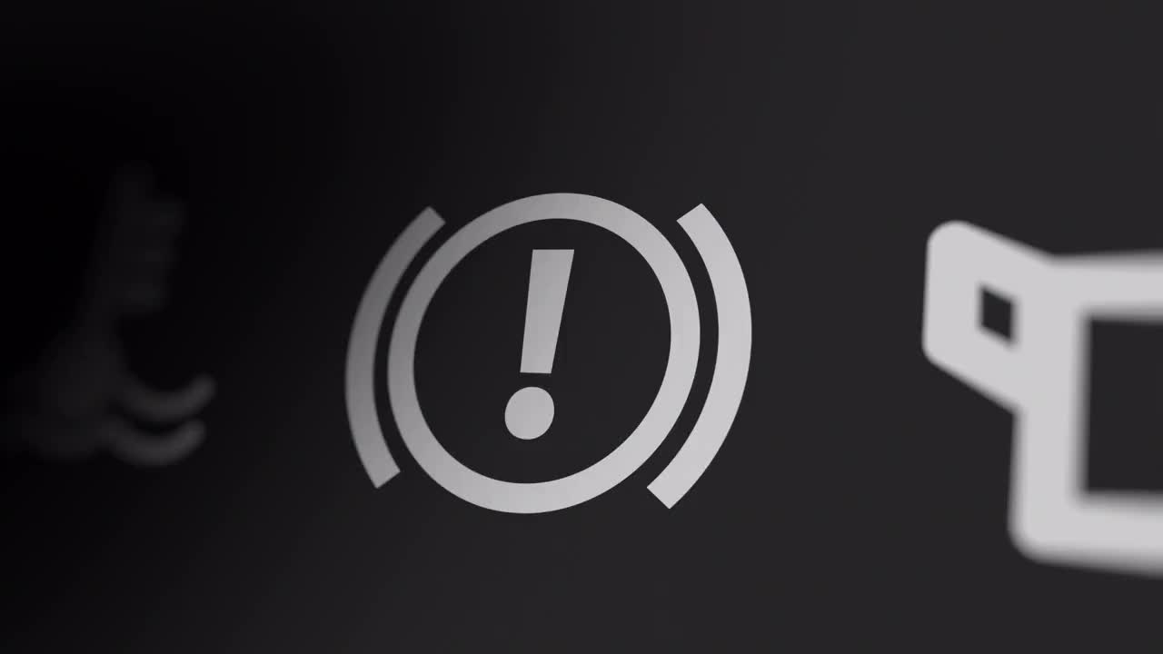 手刹图标亮，驾驶中的警示与应对